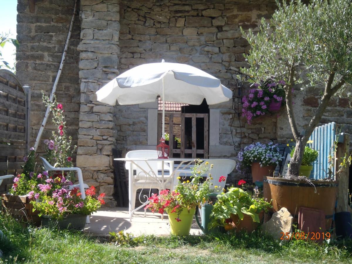 La Maison Du Gue Ecutigny Exterior foto